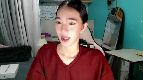 Snapshot of innocent_reign69 chatting on 05/03/26, 01:33 Reign online show from 05/03/26, 01:33