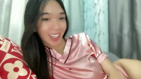 Snapshot of innocent_reign69 chatting on 05/11/26, 11:49 Reign online show from 05/11/26, 11:49