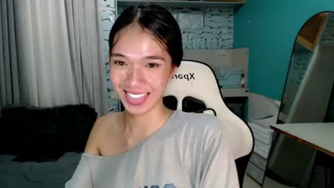 Snapshot of innocent_reign69 chatting on 06/09/26, 08:09 Reign online show from 06/09/26, 08:09