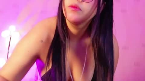 innocenthazel online show from 04/26/26, 12:03