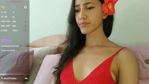 Laroa online show from 09/25/25, 06:44