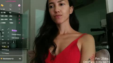 Laroa online show from 04/16/26, 07:36