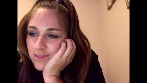 Snapshot of innocentlilsarah chatting on 10/17/25, 05:21 innocentlilsarah online show from 10/17/25, 05:21