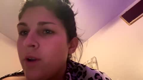 innocentlilsarah online show from 11/11/25, 05:51