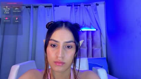 Snapshot of innoocentluna chatting on 10/24/25, 04:09 Innoocent Luna online show from 10/24/25, 04:09
