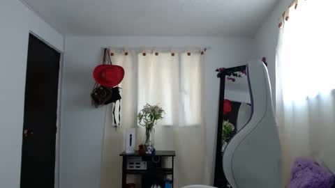 Snapshot of inocentheaven chatting on 12/12/24, 12:33 Celeste online show from 12/12/24, 12:33