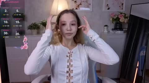 Snapshot of insaneinsomnia chatting on 10/30/25, 09:00 insaneinsomnia online show from 10/30/25, 09:00