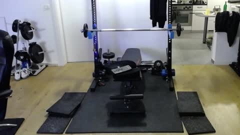 Snapshot of insanemaxxx chatting on 12/06/24, 05:44 insanemaxxx online show from 12/06/24, 05:44