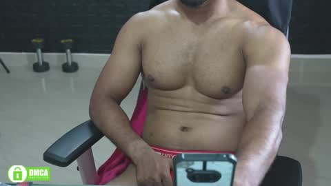 Snapshot of insanestud_miles chatting on 06/03/26, 07:11 Miles online show from 06/03/26, 07:11