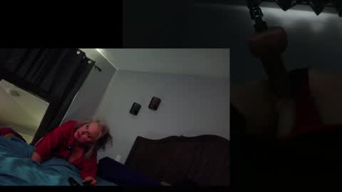 InsatiableCpl333 online show from 04/23/26, 06:10