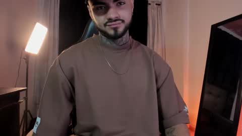 Brayan Chavez online show from 12/17/25, 02:17