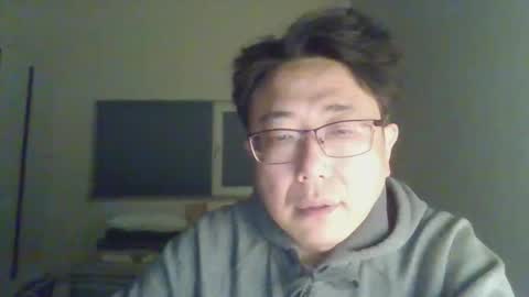 Snapshot of insuclee197641 chatting on 01/17/26, 01:27 insuclee197641 online show from 01/17/26, 01:27