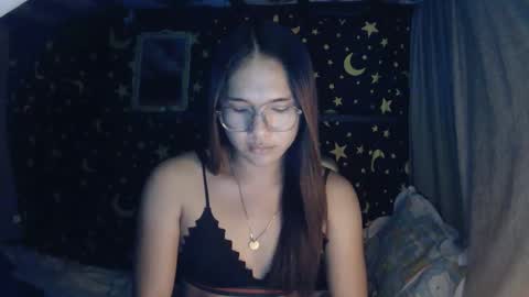 Snapshot of insulting_whoreifica chatting on 01/07/25, 04:37 MAXINE online show from 01/07/25, 04:37