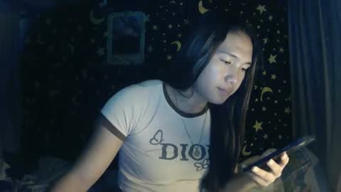 Snapshot of insulting_whoreifica chatting on 01/13/25, 10:47 MAXINE online show from 01/13/25, 10:47