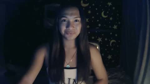 Snapshot of insulting_whoreifica chatting on 01/24/25, 03:13 MAXINE online show from 01/24/25, 03:13