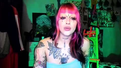 Snapshot of insunnity666 chatting on 02/22/26, 09:02 Insunnity666 online show from 02/22/26, 09:02