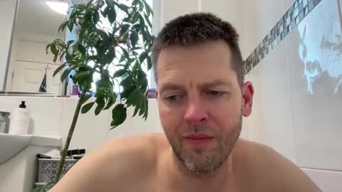 Snapshot of interestedhun chatting on 03/09/25, 05:06 InterestedHun online show from 03/09/25, 05:06