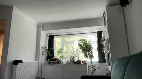 InterestedHun online show from 04/23/26, 08:24