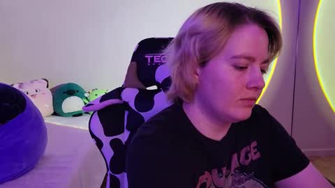 Faye online show from 12/17/24, 04:43