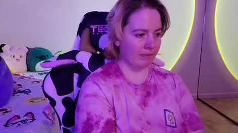 Faye online show from 01/21/25, 02:26