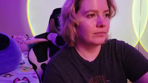 Faye online show from 02/14/25, 07:07