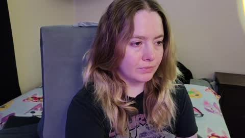 Faye online show from 04/01/26, 07:53