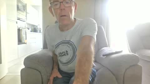 inthemood63 online show from 09/15/25, 03:45