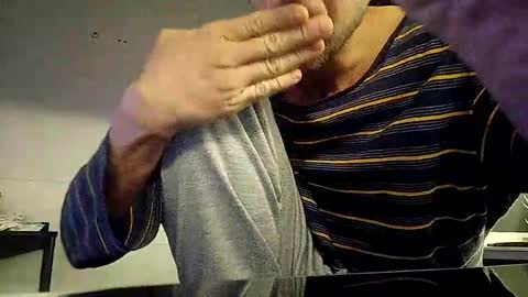 Snapshot of intheshadowxxx chatting on 01/11/26, 01:21 intheshadowxxx online show from 01/11/26, 01:21