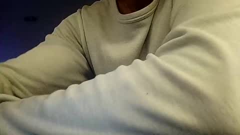 Snapshot of intheshadowxxx chatting on 01/15/26, 11:41 intheshadowxxx online show from 01/15/26, 11:41
