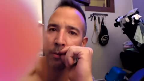 Snapshot of intheshadowxxx chatting on 06/20/26, 02:47 intheshadowxxx online show from 06/20/26, 02:47