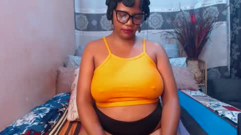 Snapshot of intimacysexy chatting on 07/18/26, 06:23 boniswa caroline online show from 07/18/26, 06:23