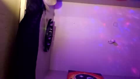 invisi13leone2435669278 online show from 11/23/25, 05:51