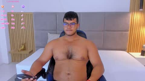 Snapshot of iori_21 chatting on 02/25/25, 02:14 iori online show from 02/25/25, 02:14