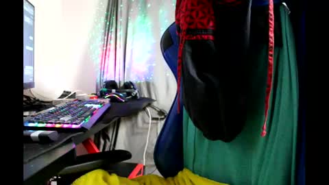 Snapshot of ipipo42o chatting on 01/08/25, 01:00 DrownMentally online show from 01/08/25, 01:00