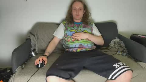 Snapshot of ipipo42o chatting on 03/24/26, 01:32 DrownMentally online show from 03/24/26, 01:32