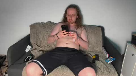 Snapshot of ipipo42o chatting on 04/05/26, 06:21 DrownMentally online show from 04/05/26, 06:21