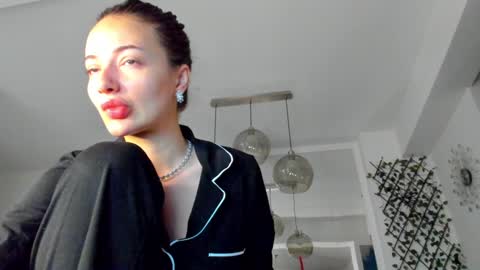Snapshot of irenevon chatting on 12/05/24, 04:20 Ir s room online show from 12/05/24, 04:20
