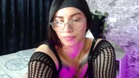 Irina  online show from 11/22/25, 11:48