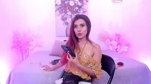 Snapshot of iriis_rosse chatting on 09/21/25, 04:08 Iris Rosse online show from 09/21/25, 04:08