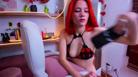 Snapshot of irina_beaux chatting on 03/10/25, 07:50 online show from 03/10/25, 07:50