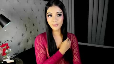 Snapshot of irina_woodshakylishxx chatting on 07/27/26, 10:39 IRINAA online show from 07/27/26, 10:39