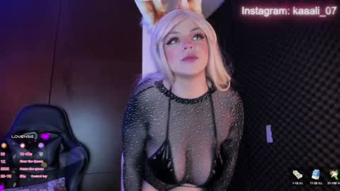 Irinaa Scarlett online show from 01/07/25, 12:41