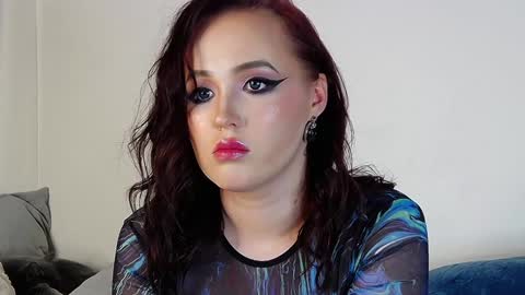 Snapshot of irinaart chatting on 12/01/24, 09:37 Irina online show from 12/01/24, 09:37