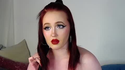 Snapshot of irinaart chatting on 12/22/24, 10:25 Irina online show from 12/22/24, 10:25