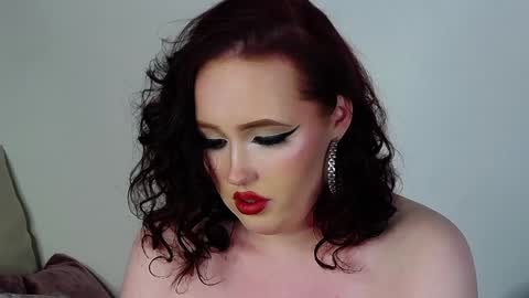 Snapshot of irinaart chatting on 12/23/24, 04:44 Irina online show from 12/23/24, 04:44