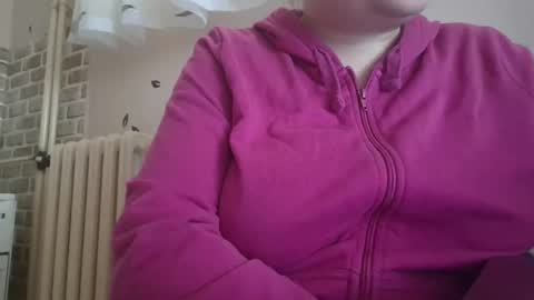 Snapshot of irinnak chatting on 02/27/25, 01:38 IrinnaK online show from 02/27/25, 01:38