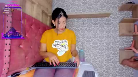 Hot Charlotte  online show from 11/21/25, 12:15