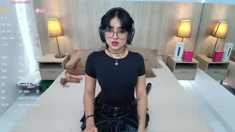 Snapshot of iris_gomez chatting on 05/21/26, 07:32 Iris online show from 05/21/26, 07:32