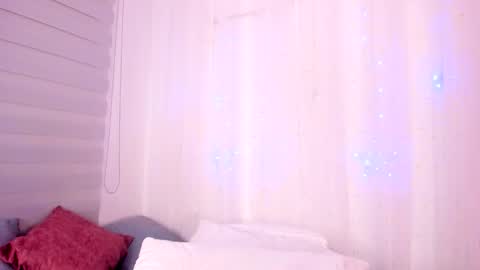 iris_hottt0 online show from 02/28/26, 10:00