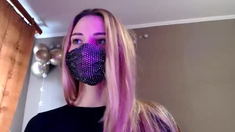 Lily online show from 11/24/25, 11:43